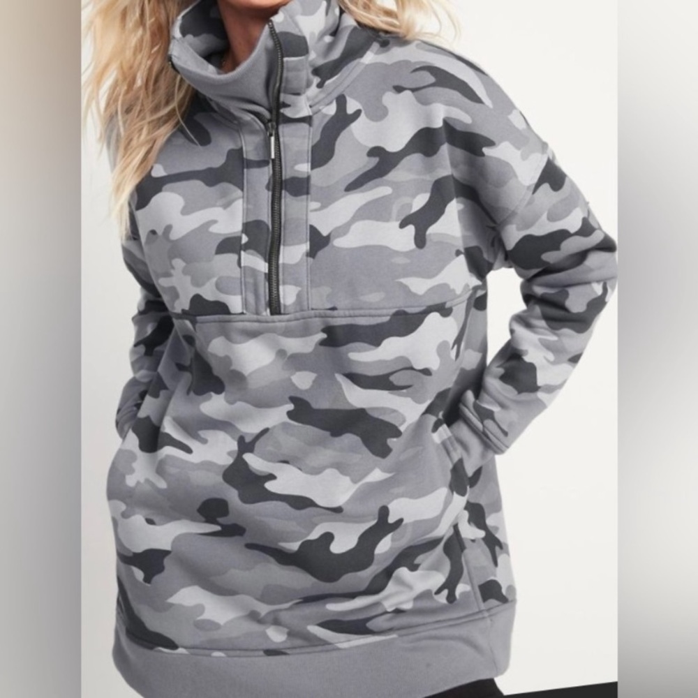 Old Navy Gray Camouflage High-Collar Pullover